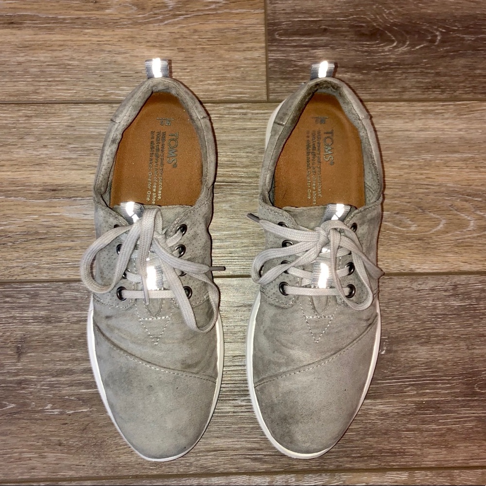 Toms men’s shoes